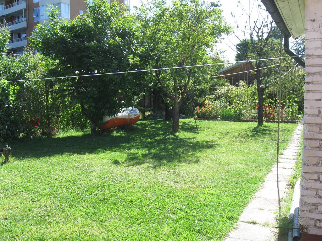 Hostal Entre Araucarias Темуко Екстер'єр фото